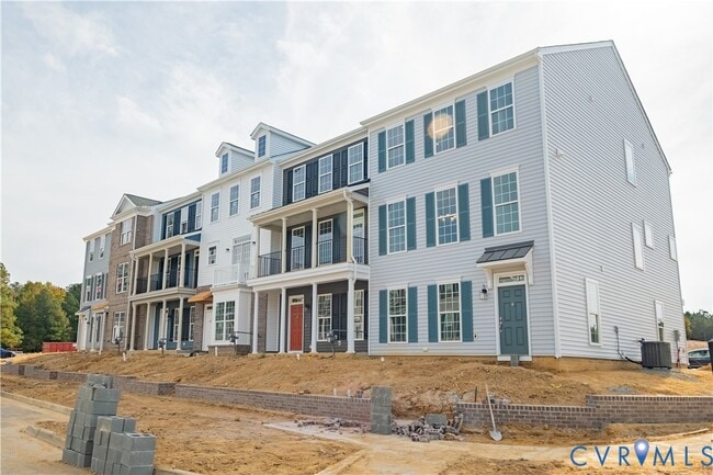 Building Photo - 15225 Dunton Ave
