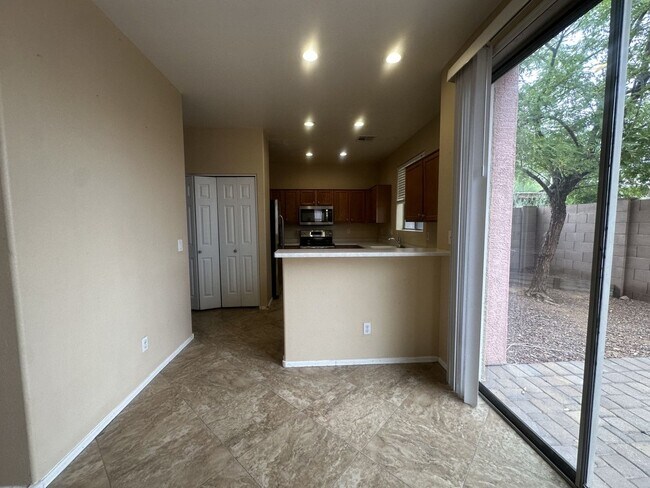 Building Photo - FOR LEASE – 3 BEDROOM, 2.5 BATH TWO STORY HOME WITH COMMUNITY POOL