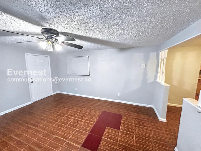 Building Photo - 13000 120th St N