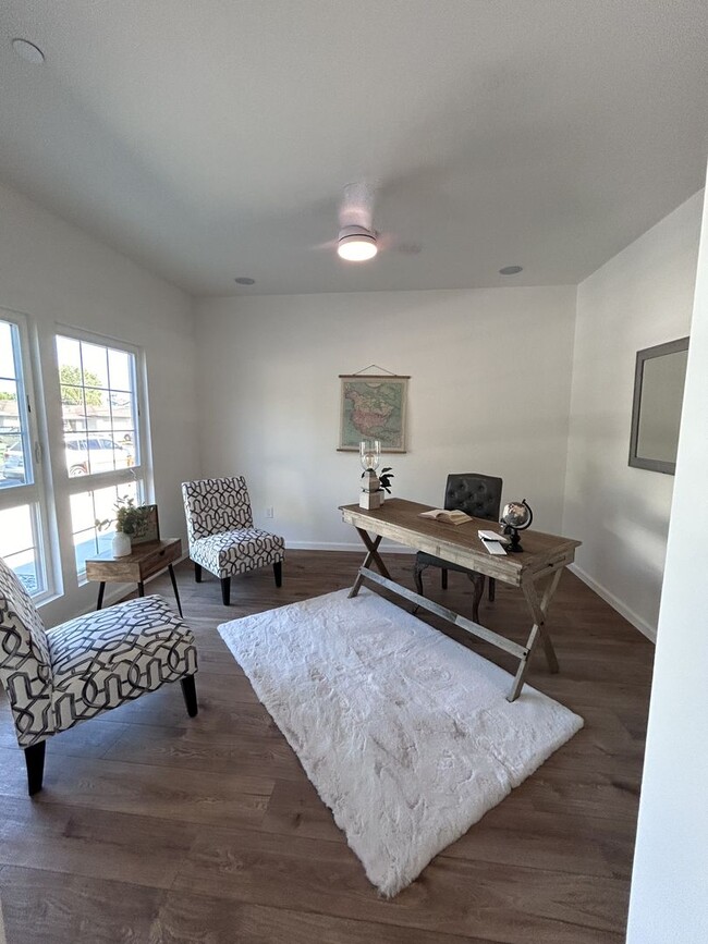 Building Photo - $3295 - 3BR - MOST GORGEOUS HOME IN BRENTWOOD