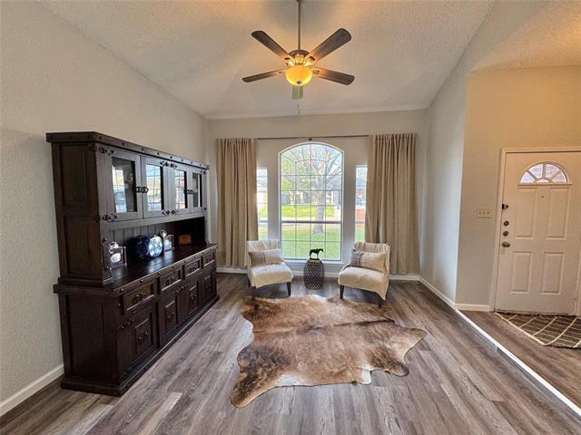 Building Photo - 10264 Sunset View Dr