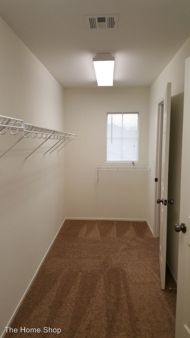 Building Photo - 4 br, 2.5 bath House - 5300 Welch Valley Ave.