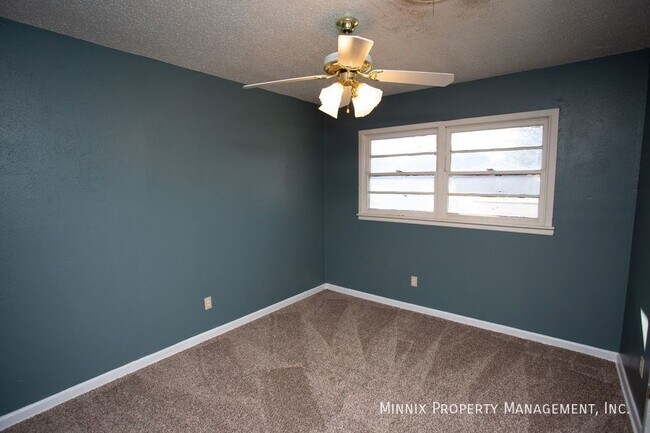 Building Photo - 5414 6th St