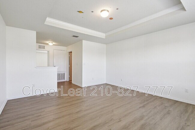 Building Photo - 3628 Lazy Diamond