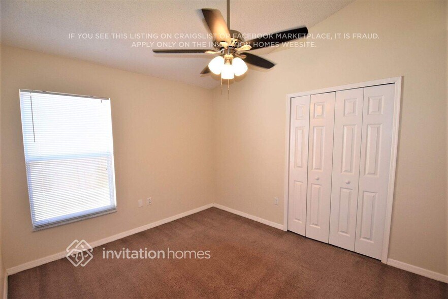 Building Photo - 549 Lancer Oak Dr