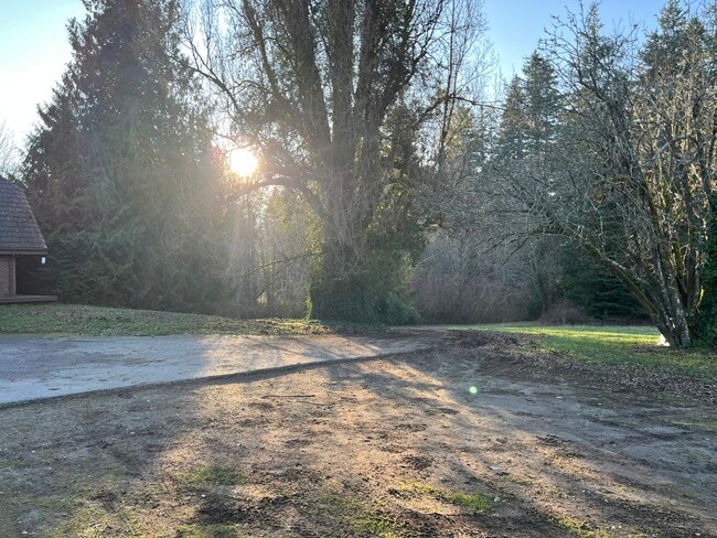 Building Photo - 15607 62nd Ave NW