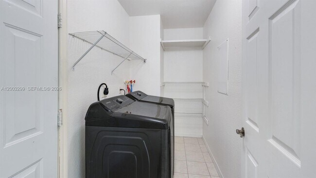 Building Photo - 1916 SE 23rd Ave