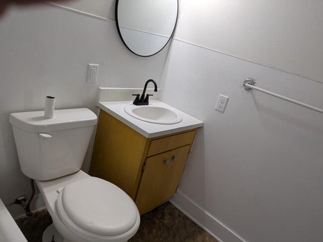 Building Photo - 2611 27th St