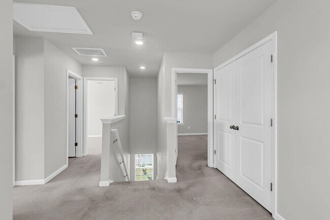 Building Photo - Beautiful 3 Bedroom 2.5 Bath Home In Goose...