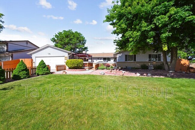 Building Photo - 3685 W 90th Pl