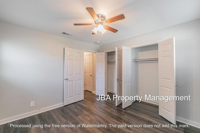 Building Photo - 3515 Selk Ave