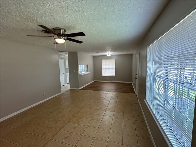 Building Photo - 121 BROWNELL