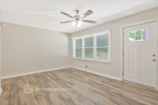 Building Photo - 1721 Flintwood Dr SE
