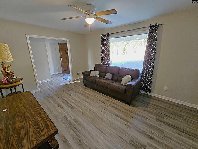 Building Photo - 251 Micala Dr