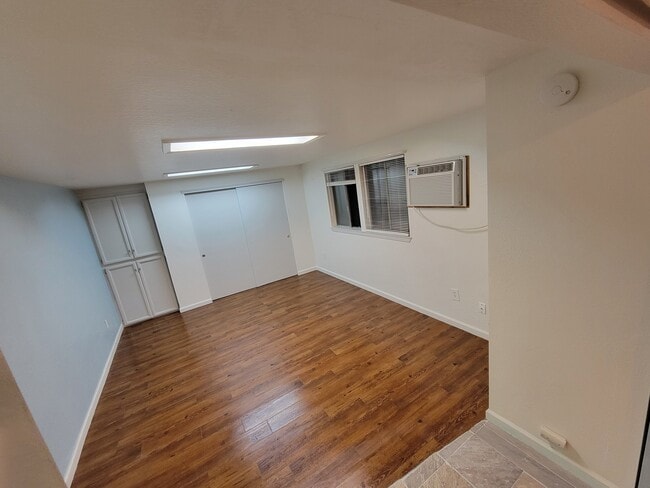 Building Photo - 707 Cirby Way