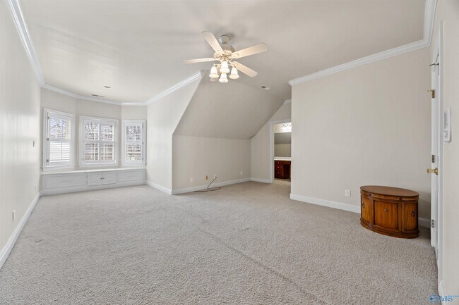 Building Photo - 121 Cheekwood Dr