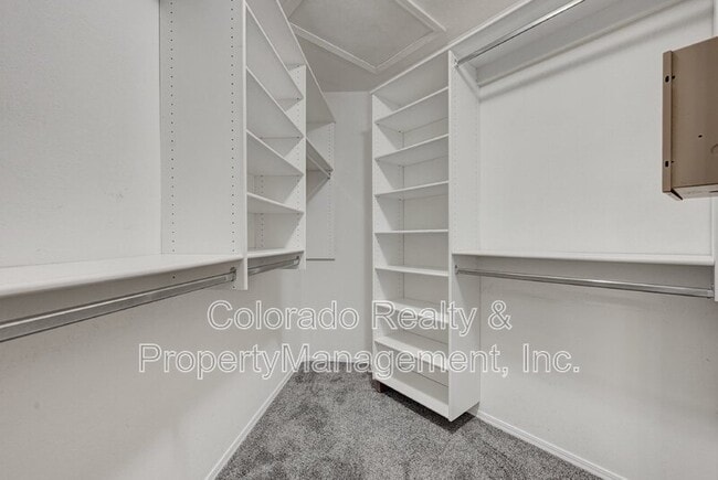 Building Photo - 8601 E Dry Creek Rd