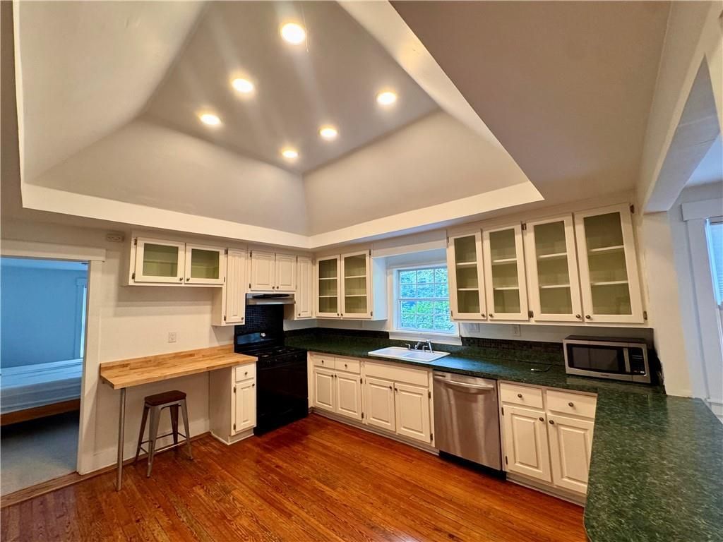 Building Photo - 687 Brownwood Ave SE