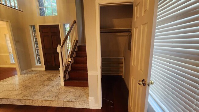 Building Photo - 4543 Westray Dr