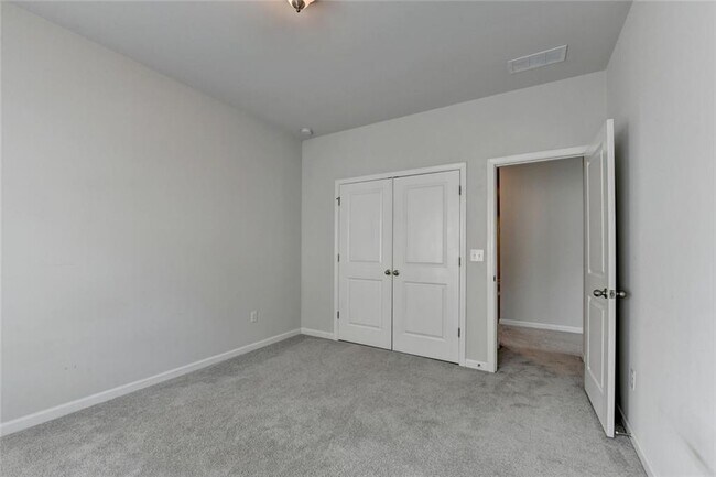 Building Photo - 3695 Andover St