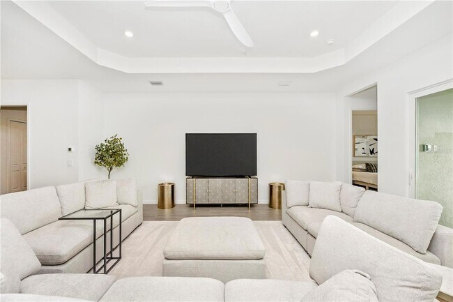 Building Photo - 17662 Santorini Ct