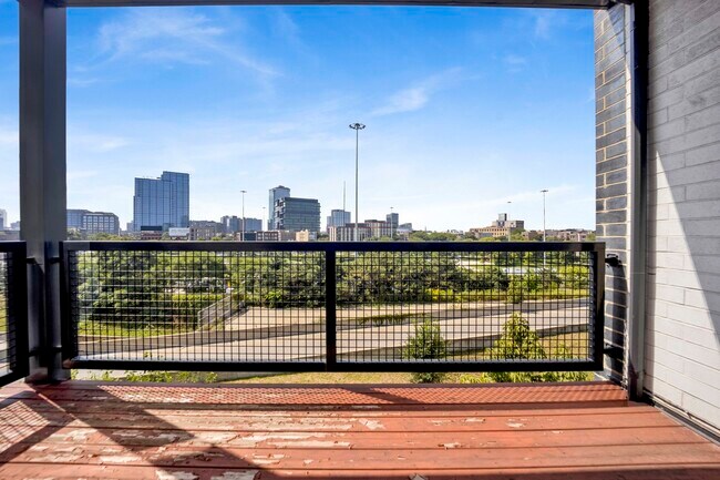 Building Photo - 650 N Morgan St