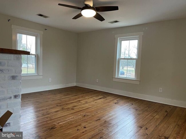 Building Photo - 10608 Schaeffer Ln