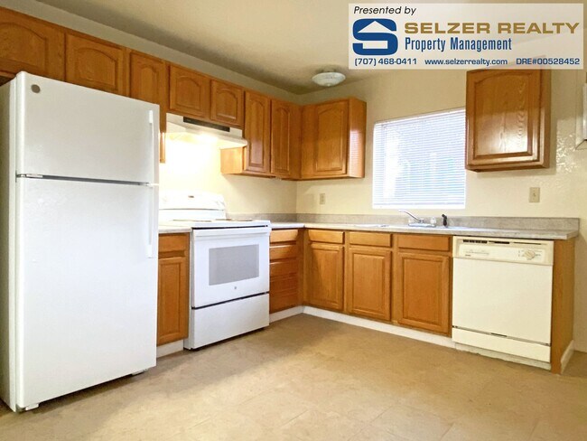 Building Photo - 6149 N State St