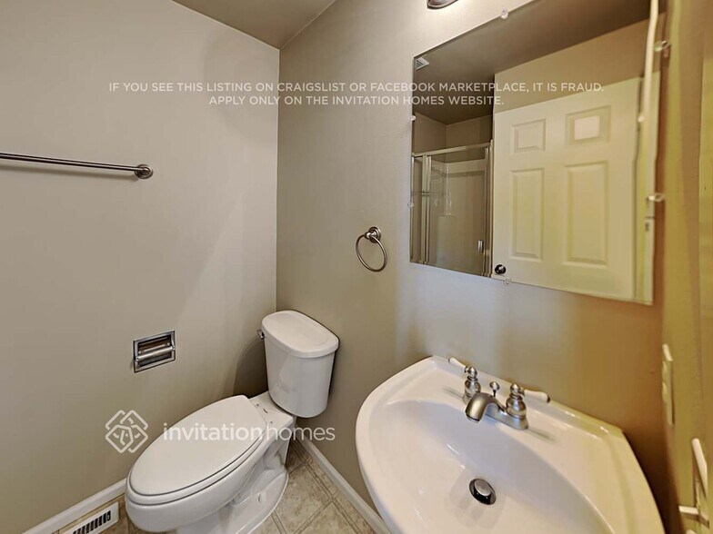 Building Photo - 12918 69th Dr SE