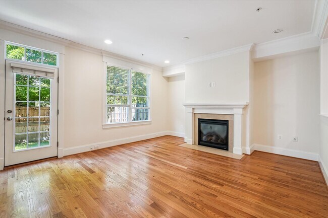 Building Photo - Incredible 4BR, 4.5BA Luxury Bethesda Home!!