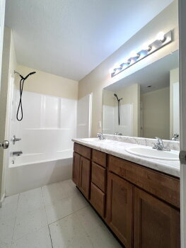 Building Photo - 9103 Pembroke Oak Grove Rd