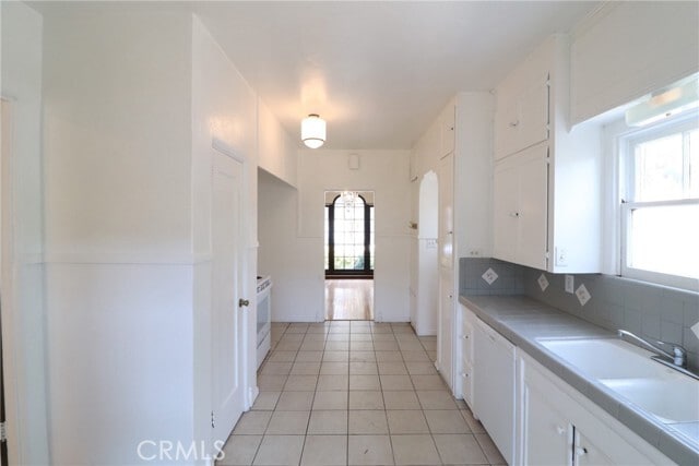 Building Photo - 3700 E 11th St