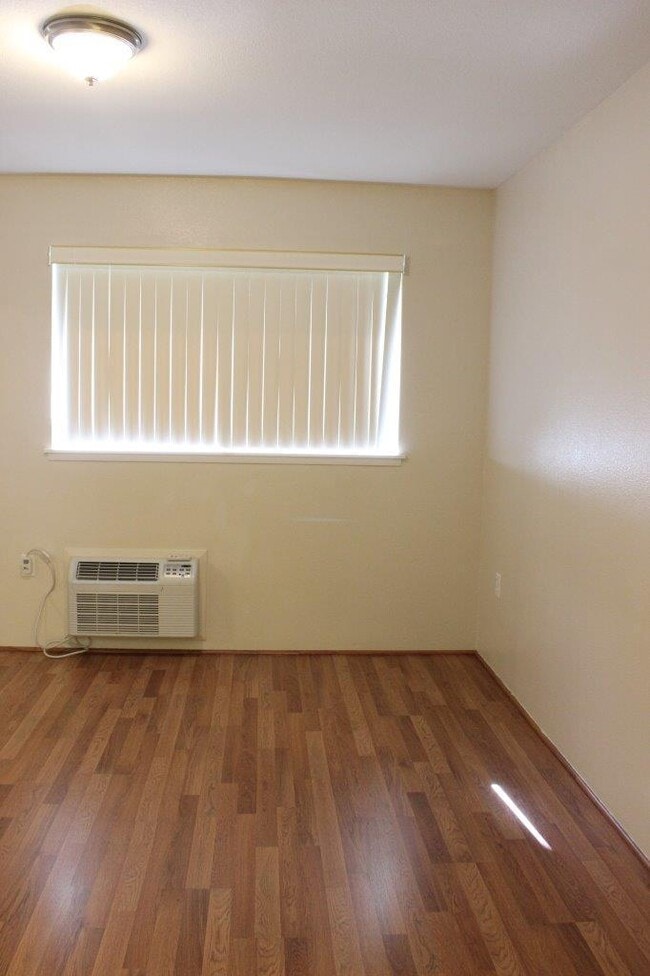 Building Photo - Havens of Ii Vistas - 3 bedroom, 2 bathroo...