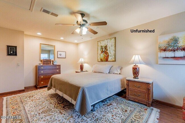 Building Photo - 16120 Cholla Dr