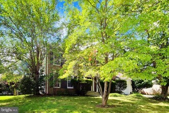 Building Photo - 991 Farm Haven Dr