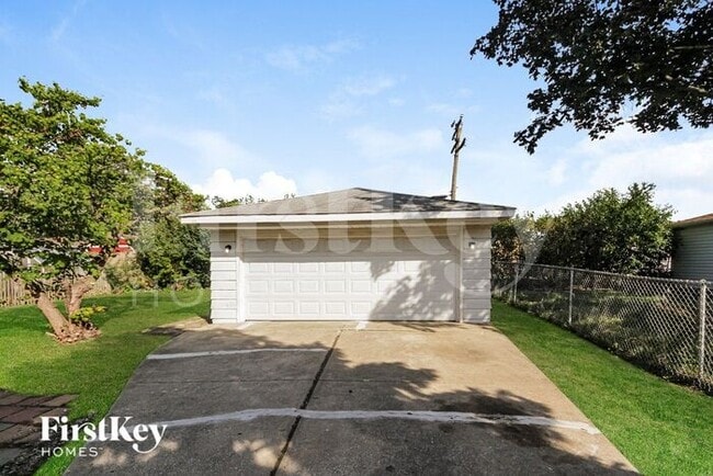 Building Photo - 1407 Evers Ave