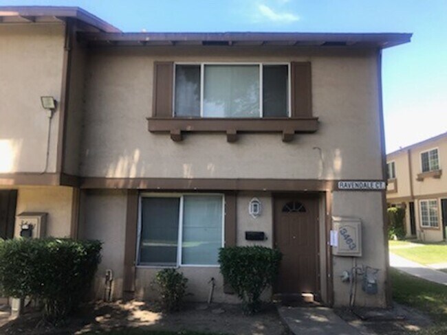 Primary Photo - End unit 3 bedroom Townhouse Near Andrew H...