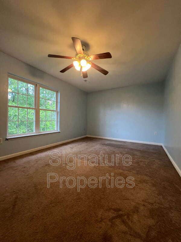 Building Photo - 4812 Nelms Ln NE