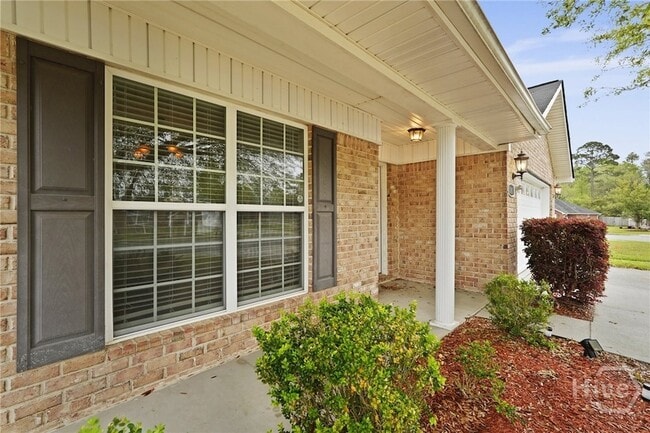 Building Photo - 220 Augusta Way