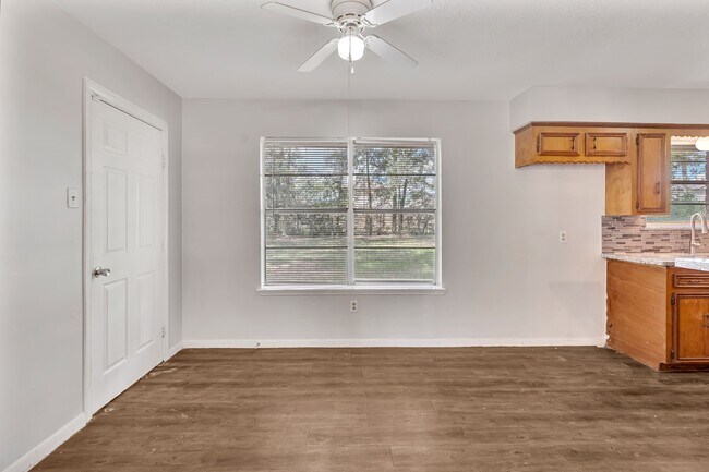 Building Photo - 3699 Piney Point Rd