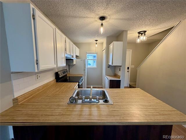 Building Photo - 6967 Peyote Way