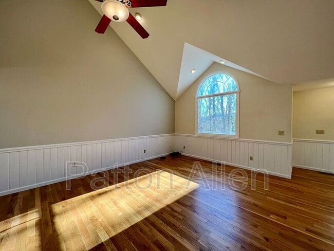 Building Photo - 212 Appleton Dr