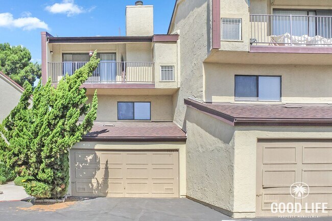 Primary Photo - Beautiful 2B/2.5BA Townhome w/ Attached Ga...