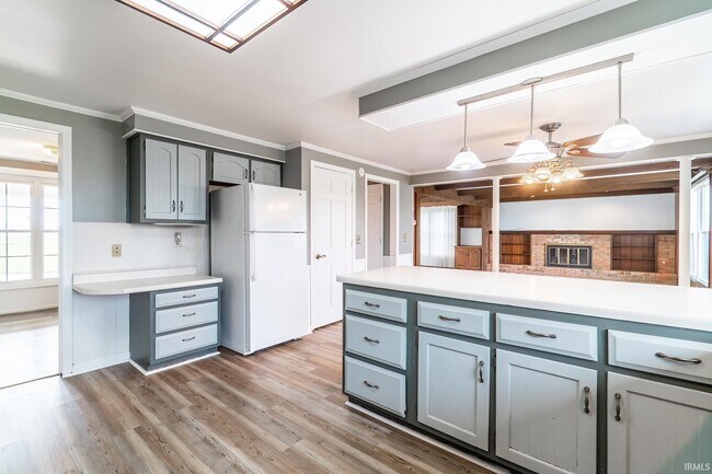 Building Photo - 18205 Doty Rd