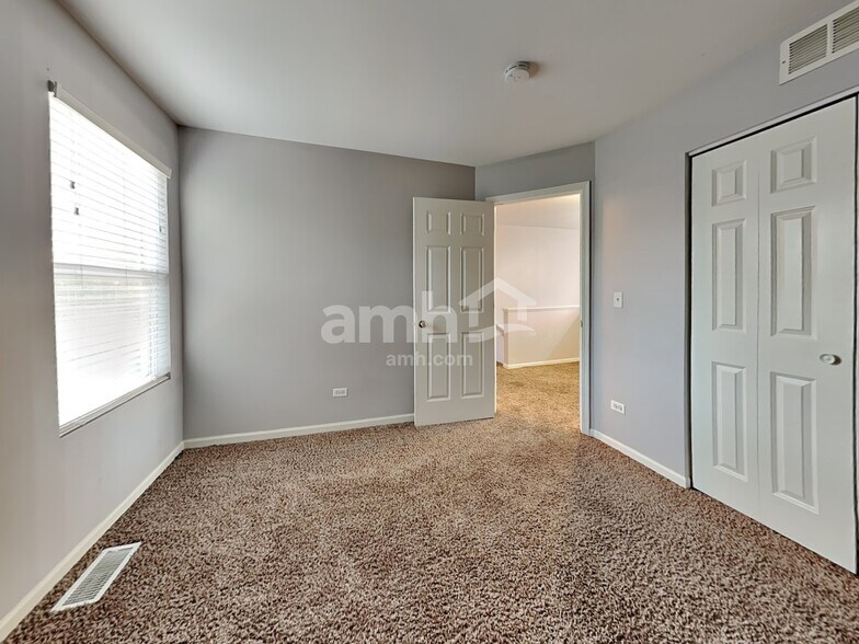 Building Photo - 3609 Old Renwick Trl