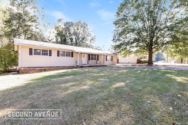 Building Photo - 2053 Chestnut Log Dr