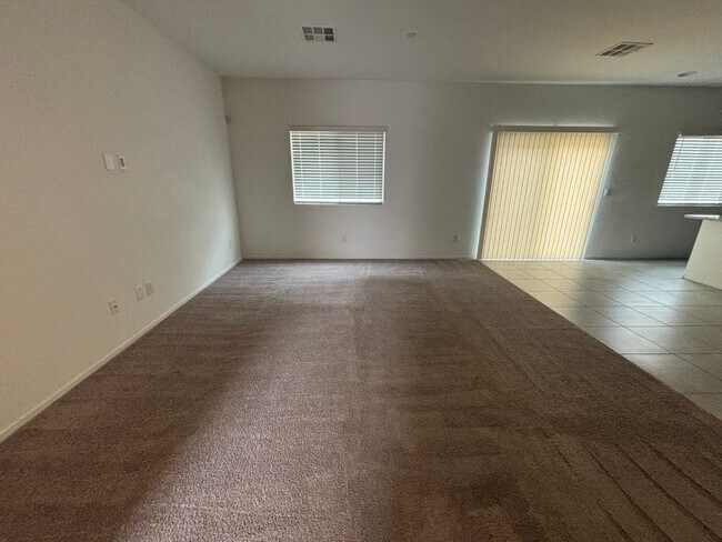 Building Photo - Beautiful Gated 3-Bed, 2.5-Bath Townhome in North Las Vegas!