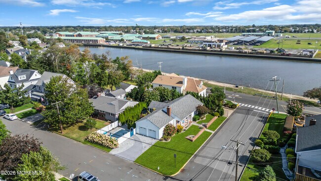 Building Photo - 67 N Farragut Ave