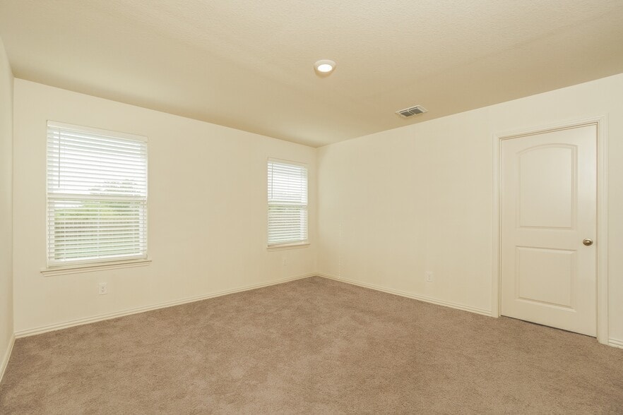 Building Photo - 7206 Lazy Cyn