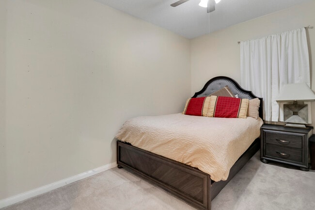 Building Photo - 6 Oakleaf Ct